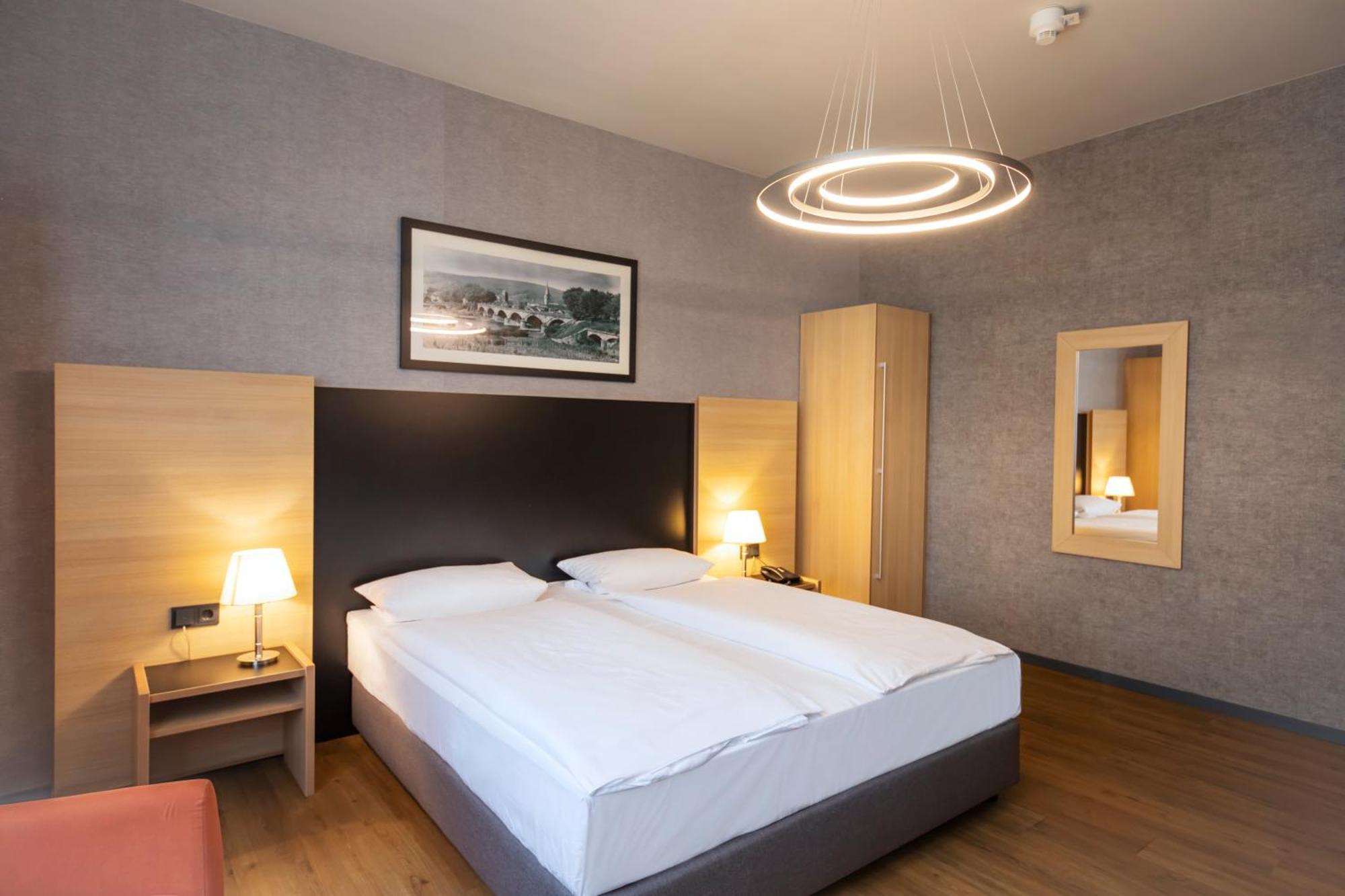 Roomingtons Hotel Franziskushoehe Lohr Kültér fotó