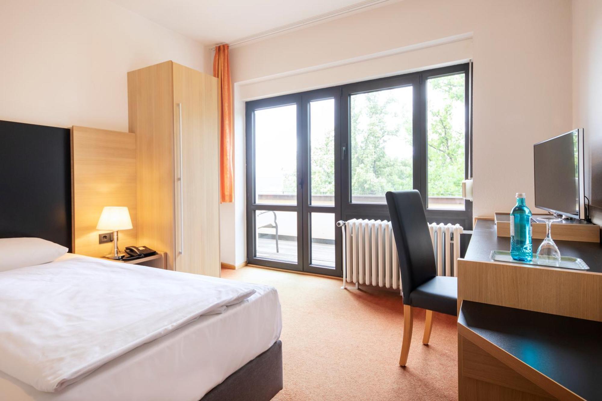 Roomingtons Hotel Franziskushoehe Lohr Kültér fotó